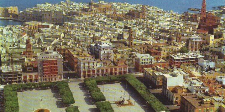 Istituire il Premio Cittadini di Monopoli