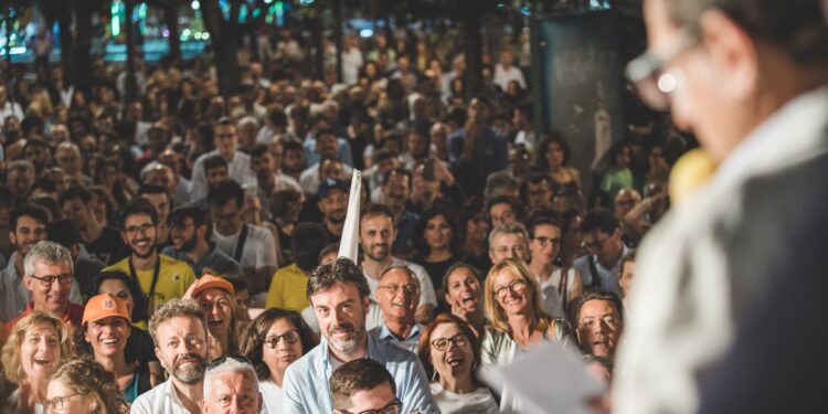 Allargare il centro sinistra, non dividerlo