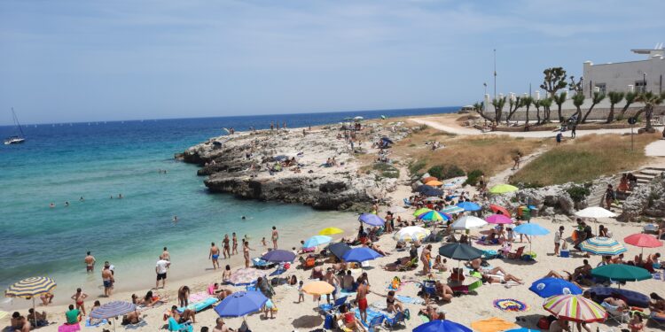 Spiagge Libere sempre meno e sempre più affollate. Il caso di Porto Ghiacciolo.
