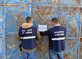 Sequestri di due stabilimenti industriali inquinanti nella zona di Monopoli.
