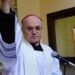 Mons. Viganò appoggia i no vax