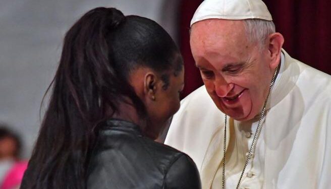 Papa Francesco: «La democrazia arretra».