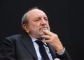 Il filosofo Galimberti critica i prof. no vax.