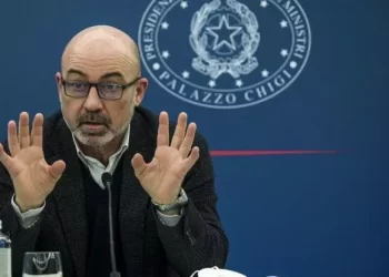 Cingolani: «Un tetto ai prezzi dell’energia».