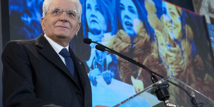 Mattarella: «all’insensatezza della guerra va posto la parola fine».