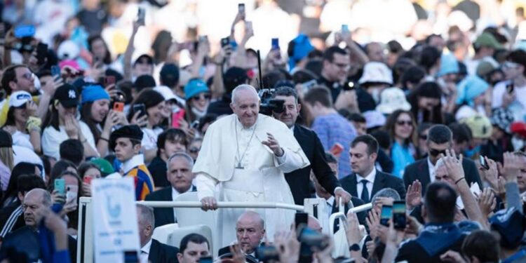 Dieci anni di pontificato di Papa Francesco