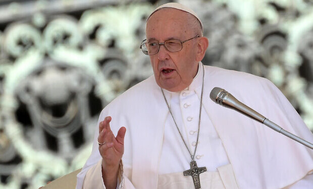 «Sono vivo». Le meditazioni di Papa Bergoglio