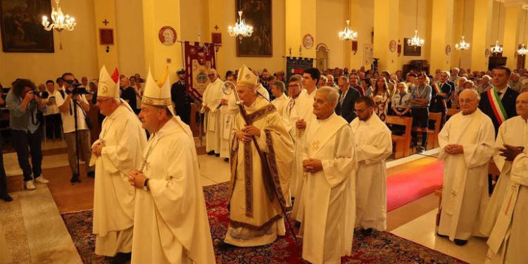 Il cardinale Zuppi, Presidente della CEI, ricorda don Minzoni