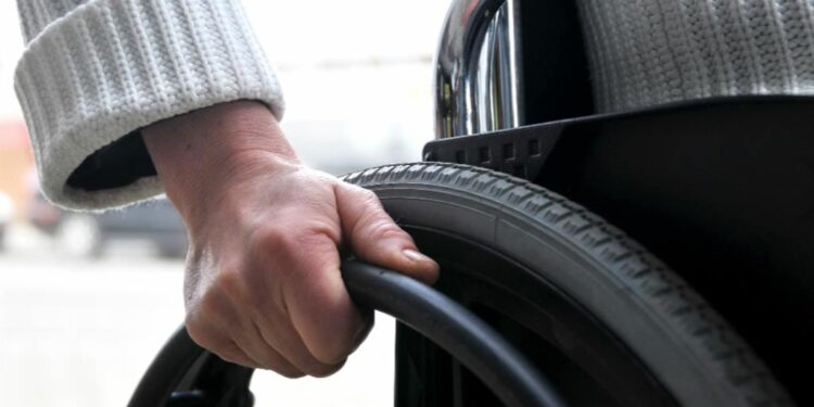 Allarme delle famiglie dei disabili: tutto il peso è sulle nostre spalle