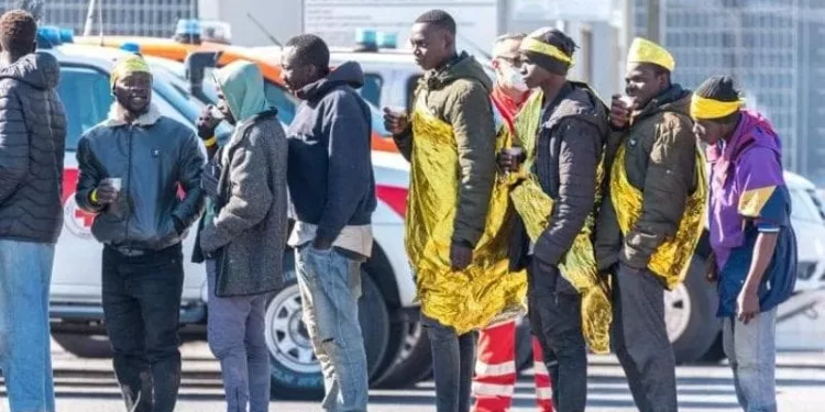 «Non clandestini, ma richiedenti asilo»