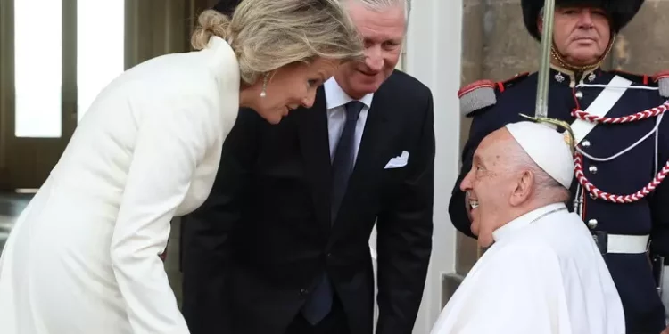 Papa Francesco in Belgio: «Chiediamo perdono per gli abusi. Sono una vergogna».