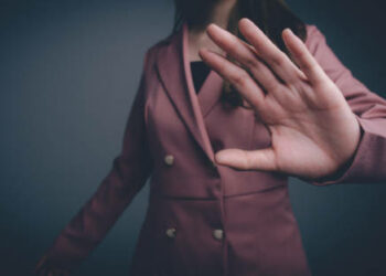 Ordinario abuso sulle donne