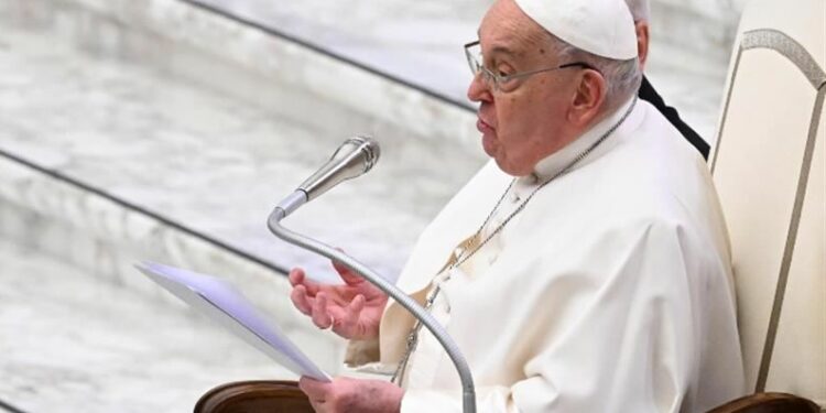 Una semplice riflessione laica sulla morte di Papa Francesco