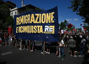 Gli estremisti sovranisti, che vogliono espellere tutti gli stranieri musulmani, non conoscono la storia d’Europa